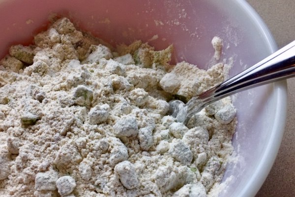 diced rhubarb with dry ingredients