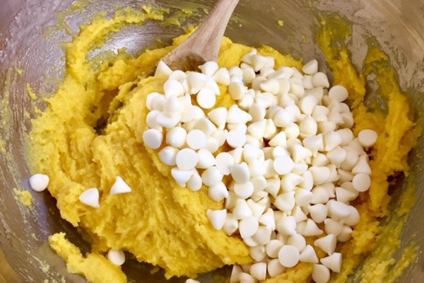 lemon bar batter, adding chips