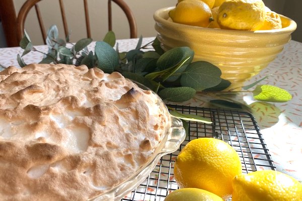 luscious lemon meringue pie