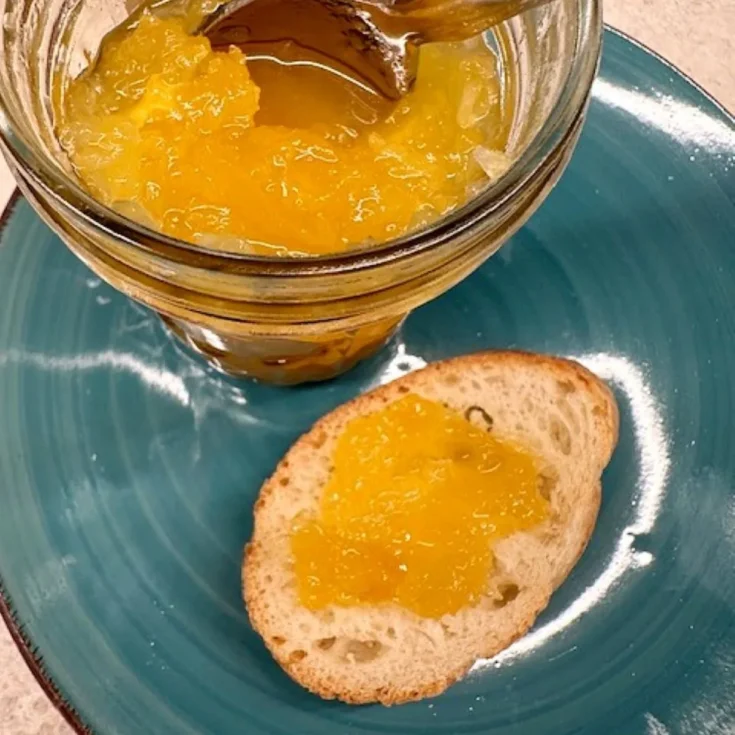 pineapple jam on bread