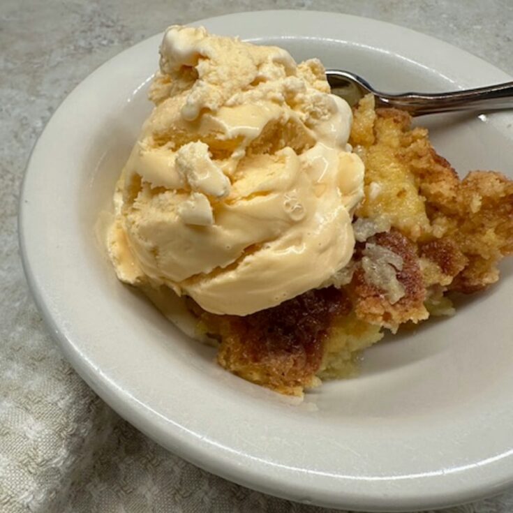 pineapple dump cake