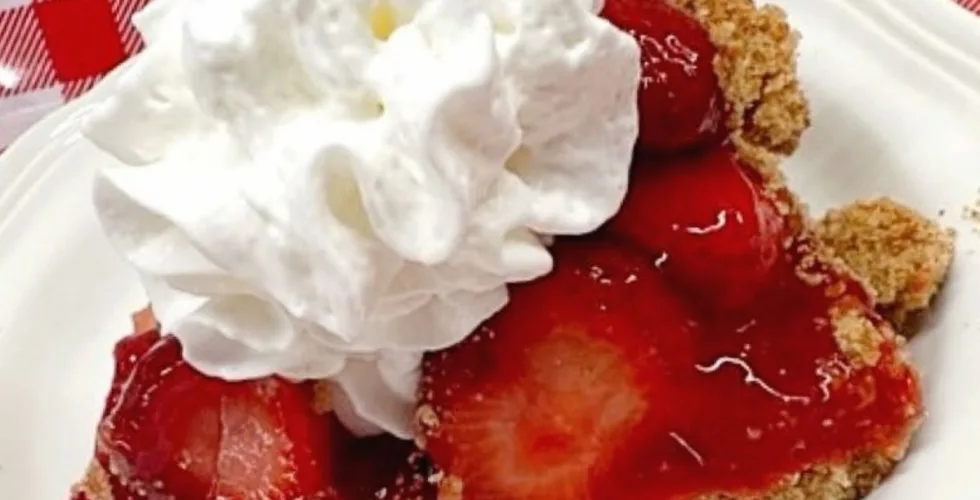 fresh strawberry pie